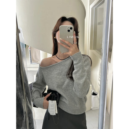 CR8MODE Gray Asymmetrical One-Shoulder Knitted Sweater – Women’s Chic Long Sleeve Crew Neck Top